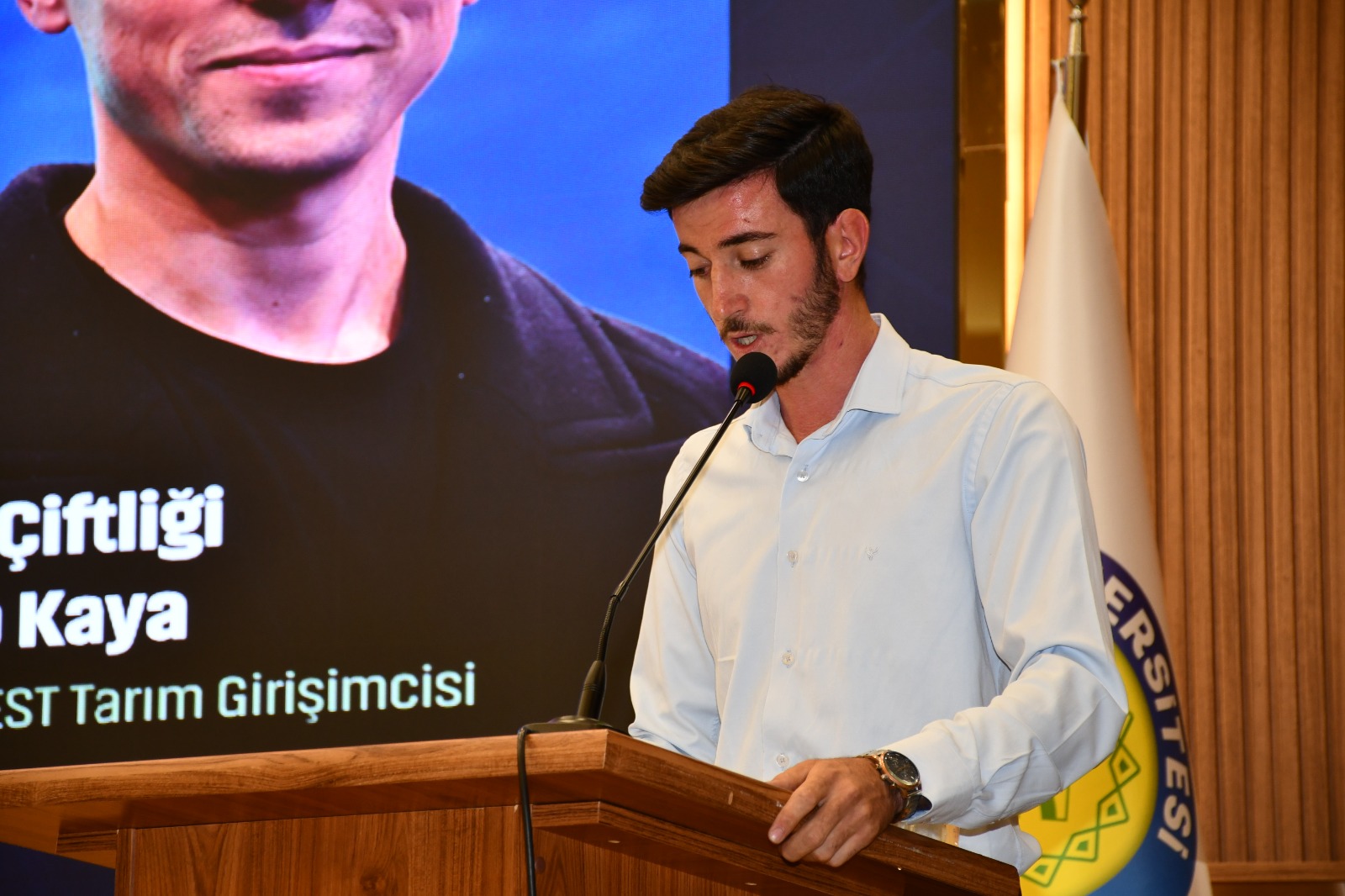 YÖK, Üniversitemiz ve TÜME Vakfı İş Birliğiyle “Tarımda Yapay Zekâ ve Otonom Sistemler” Söyleşisi Düzenlendi